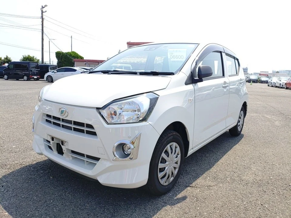 Daihatsu Mira e:S LA360S 2020